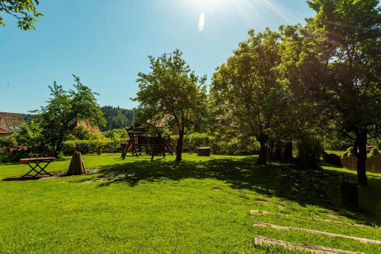 Hotel Turnul Moieciu de Jos Buitenkant foto